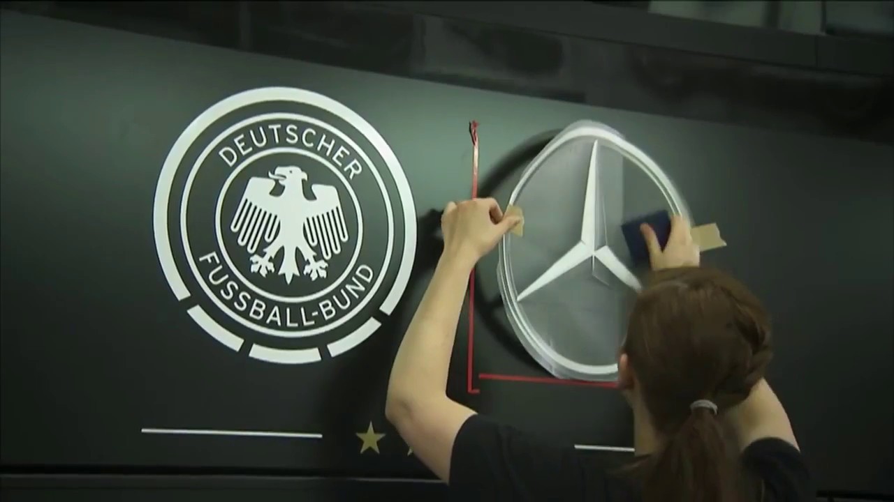 MAKE OVER OF GERMANY NATIONAL FOOTBALL TEAM BUS - TOP ***** RATING
