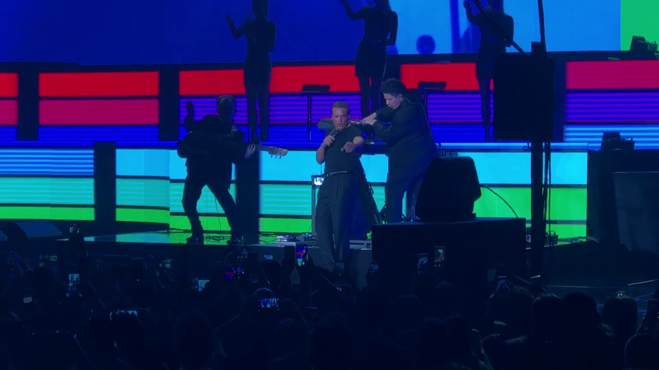 Luis Miguel INEDITO “CUCURRUCUCU PALOMA / POP” En concierto