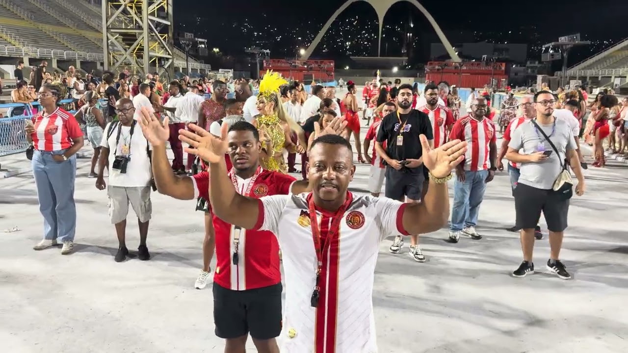Bateria da Estácio de Sá no ensaio do setor 11 para o carnaval 2026
