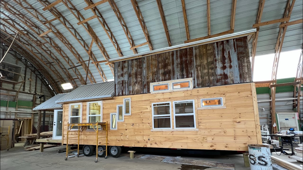 Two Story 10’x40’ Tiny Home with an Upstairs Bathroom and Office 🏡