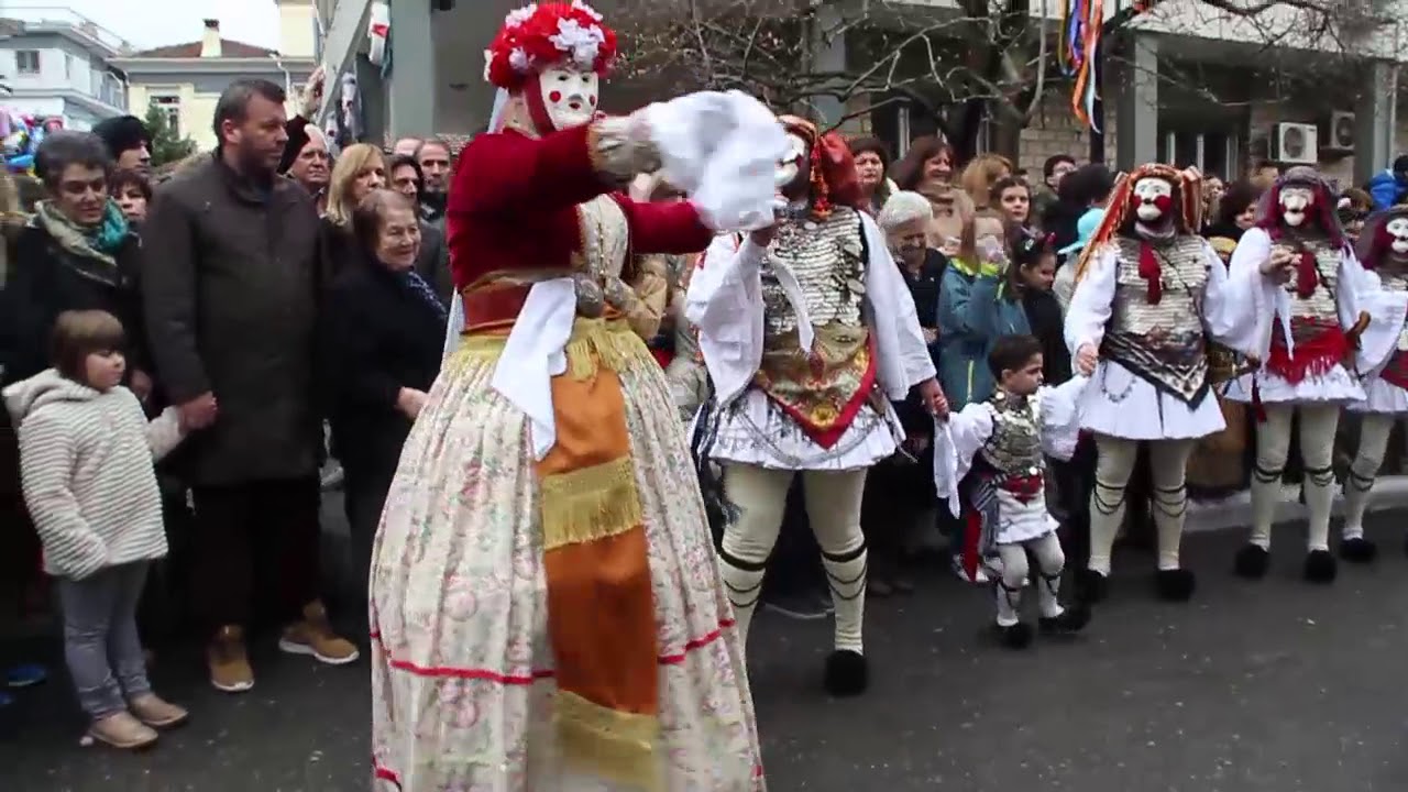 ΛΕΒΕΝΤΙΚΑ ΧΟΡΕΨΑΝ ΟΙ ΄ΓΕΝΙΤΣΑΡΟΙ΄ ΤΗΣ ΝΑΟΥΣΑΣ