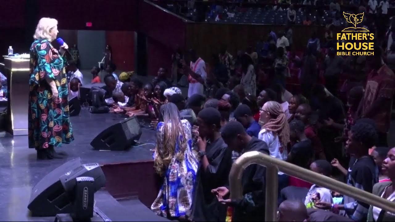 Sunday  Service with Pastor (Mrs.) Silvia Lia Leigh (01/03/2026)