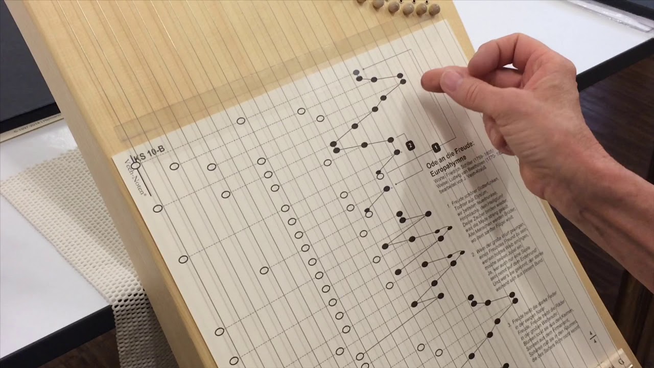 Instrument spielen ohne Noten: Die Veeh-Harfe macht&rsquo;s m&ouml;glich