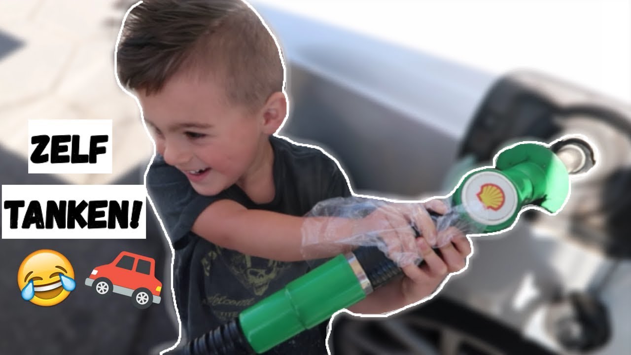 DEVRAN ZORGT VOOR DE AUTO + NAAR DE STAD | VLOG #92 - FAMILIE VLOGGERS
