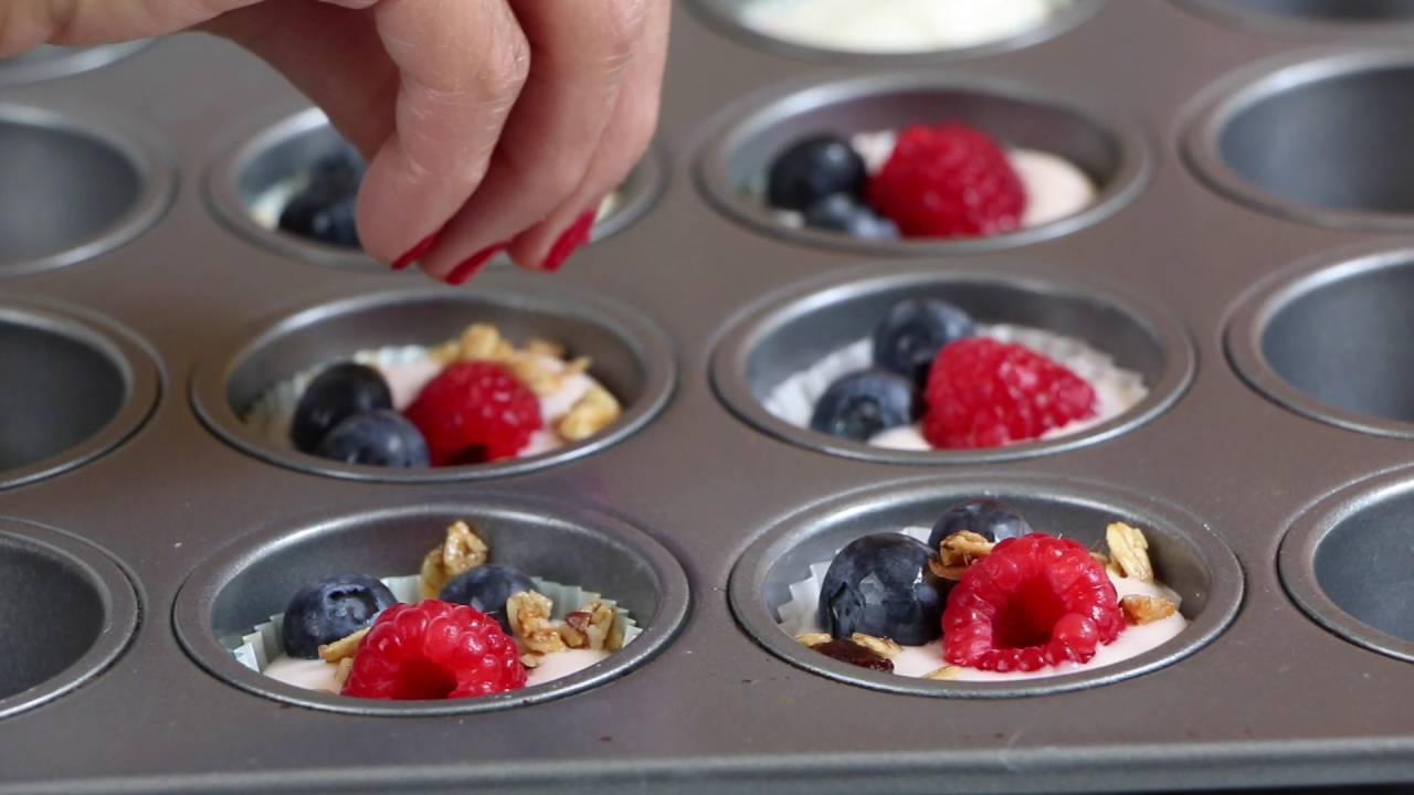 Frozen Berry Yogurt Bites