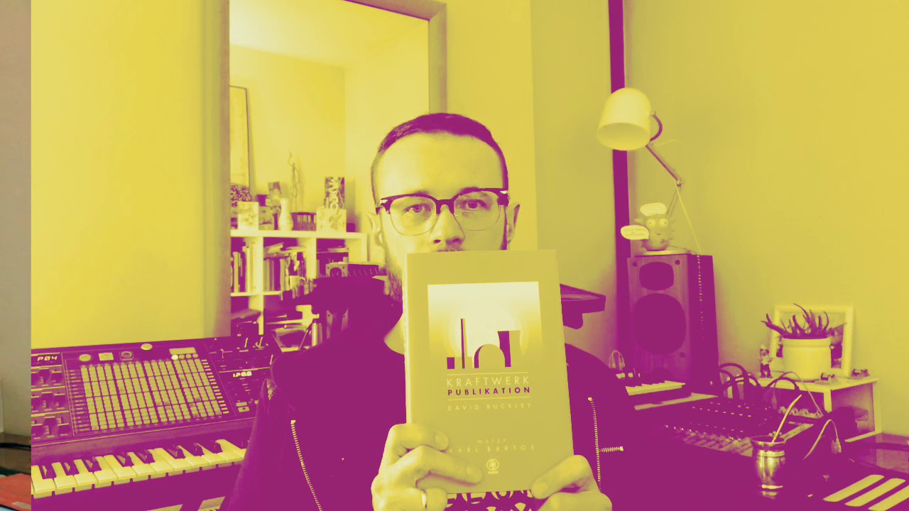 Płyty  i płytki. Winyl, ceramika I literatura. Cz. 1