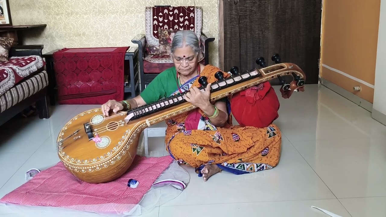 Chandana చర్చిత