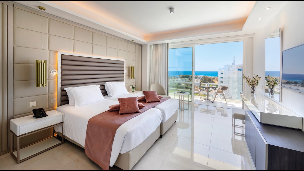 Chrysomare Beach Hotel & Resort ***** | CYPRUS
