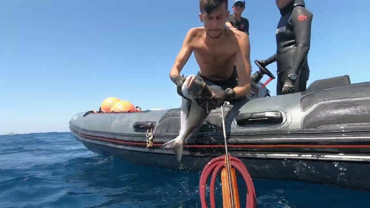 Pescando a peso variable con Javier Camacho del equipo Mares
