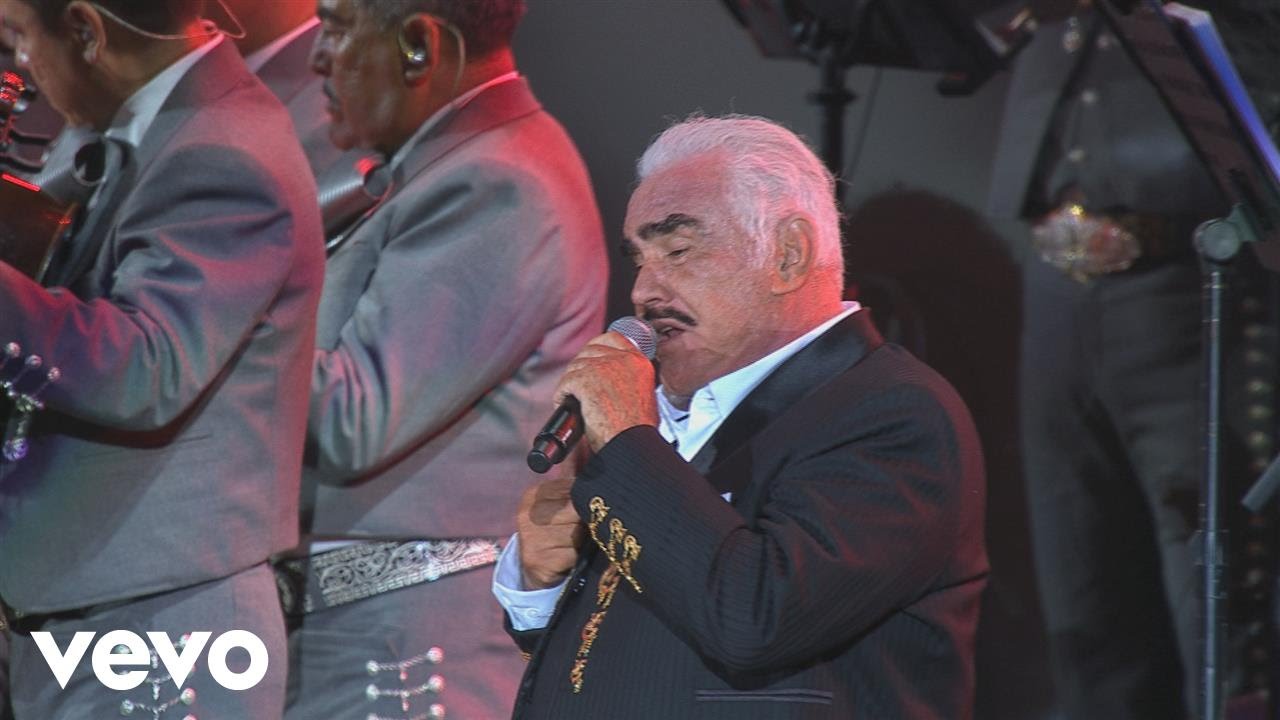 Vicente Fernández - Si Te Vas No Hay Lío (En Vivo)[Un Azteca en el Azteca]