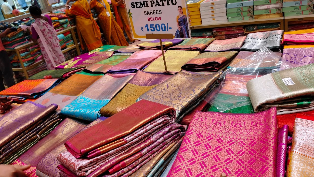 Специальное предложение на Рождество и Новый год в торговом центре South India Shopping Mall #sho...