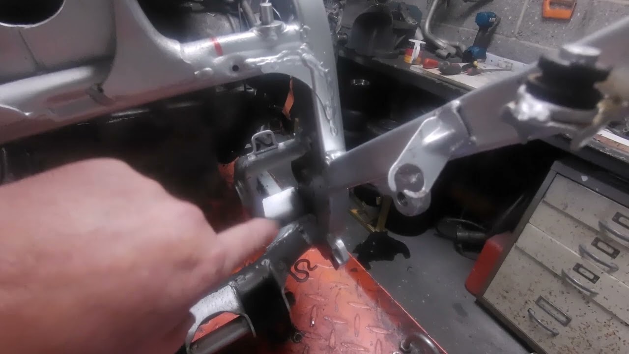 Honda VF750F engine to VFR750 engine   part 6