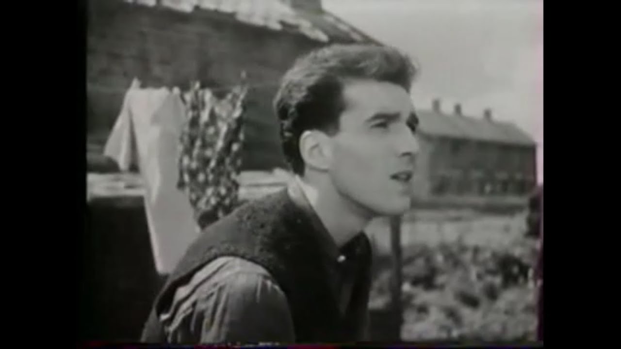 Michel Piccoli [Georges Gohelle] dans ''Le point du jour'' (1949) de Louis Daquin