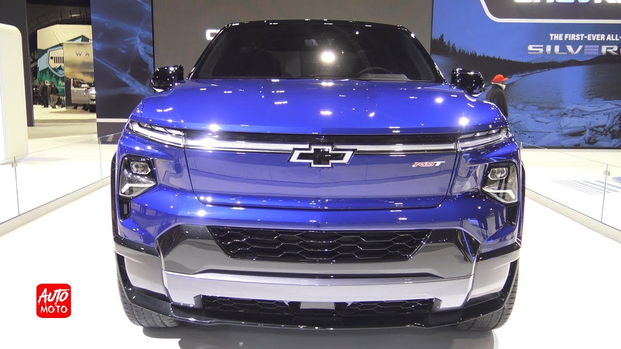 2024 Chevrolet Silverado EV AR RST  - Exterior And Interior - Chicago Auto Show 2022