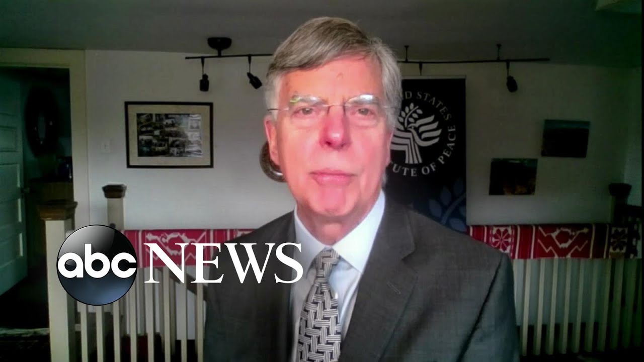 Former US ambassador breaks down the Ukraine-Russia crisis
