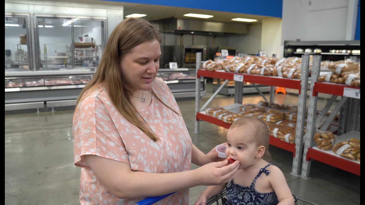 Baby Eats A Strange Food