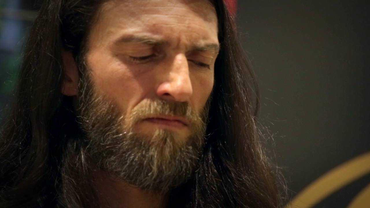 Inspirational Guitar Music · Estas Tonne · Performance in Madrid 