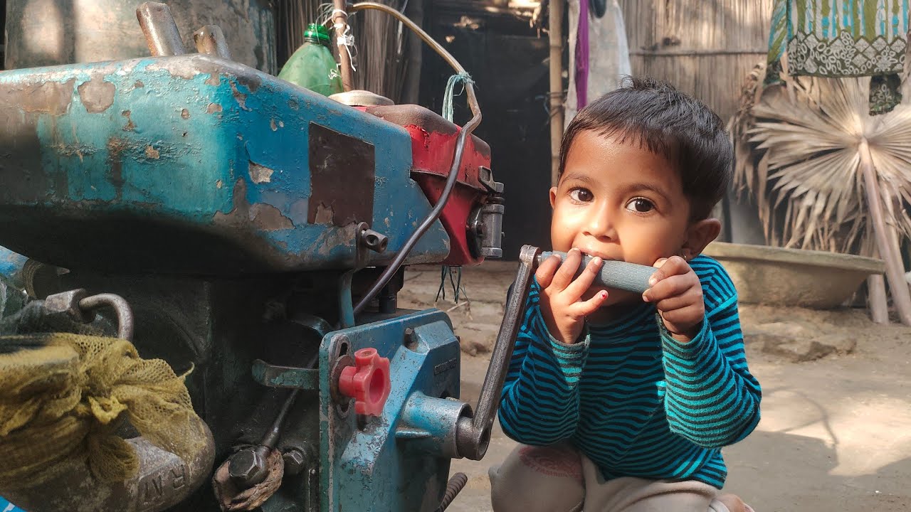 Small boy & girls Chalo Machine Started 