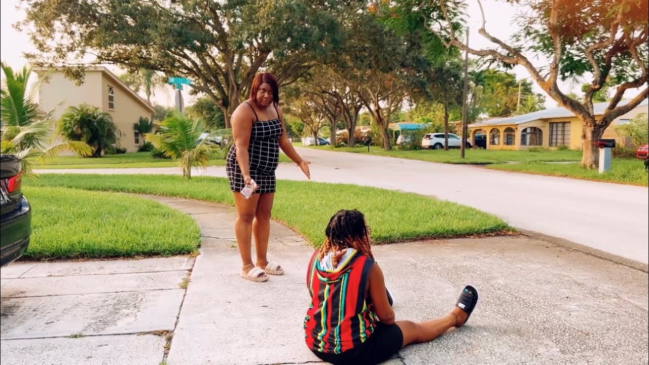 Yo vòlè machin ninie an Ninie fou nan Fort Lauderdale prank