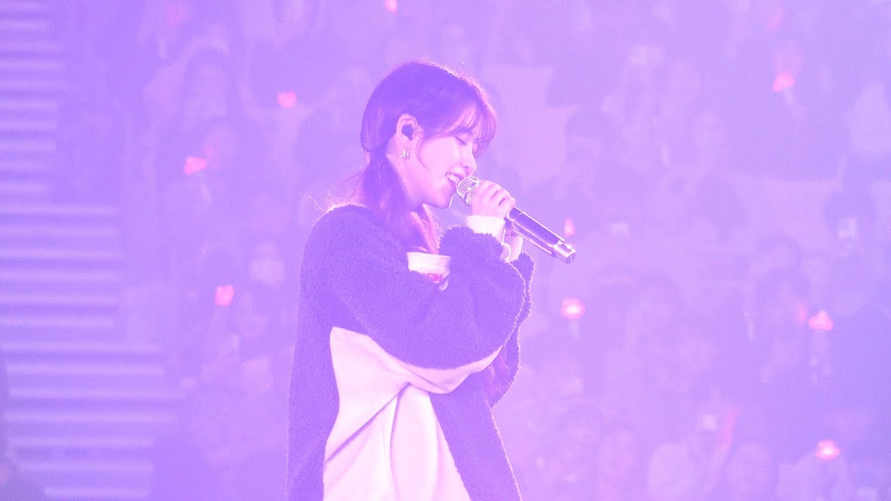 아이유 IU 푸르던 (The Shower) | 240309 IU H.E.R. WORLD TOUR CONCERT in SEOUL