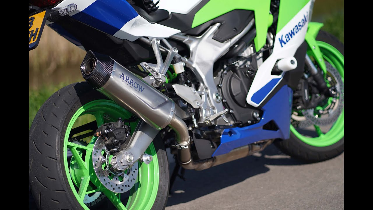 Kawasaki ZX4RR Arrow Indy Race EVO Sound vs stock