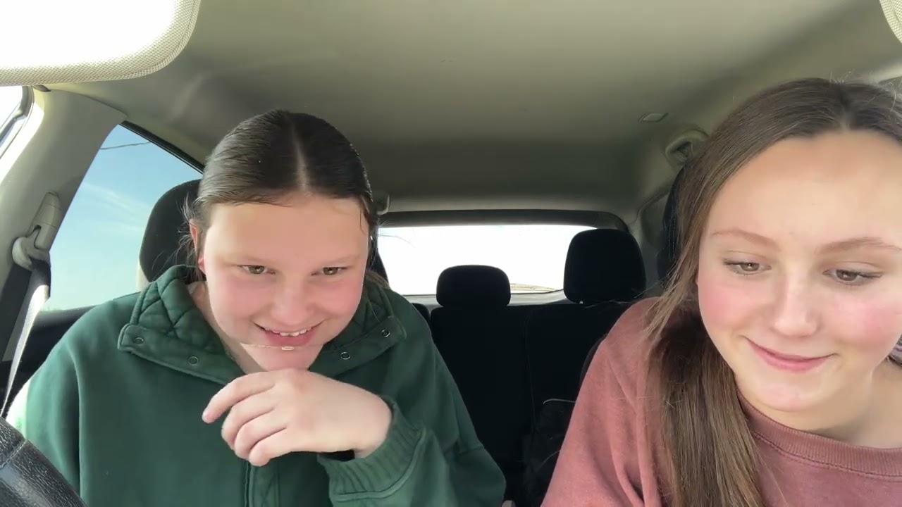 Our first vlog!! #fun #bestfriends #jesuslovesyou #carvlogs 
