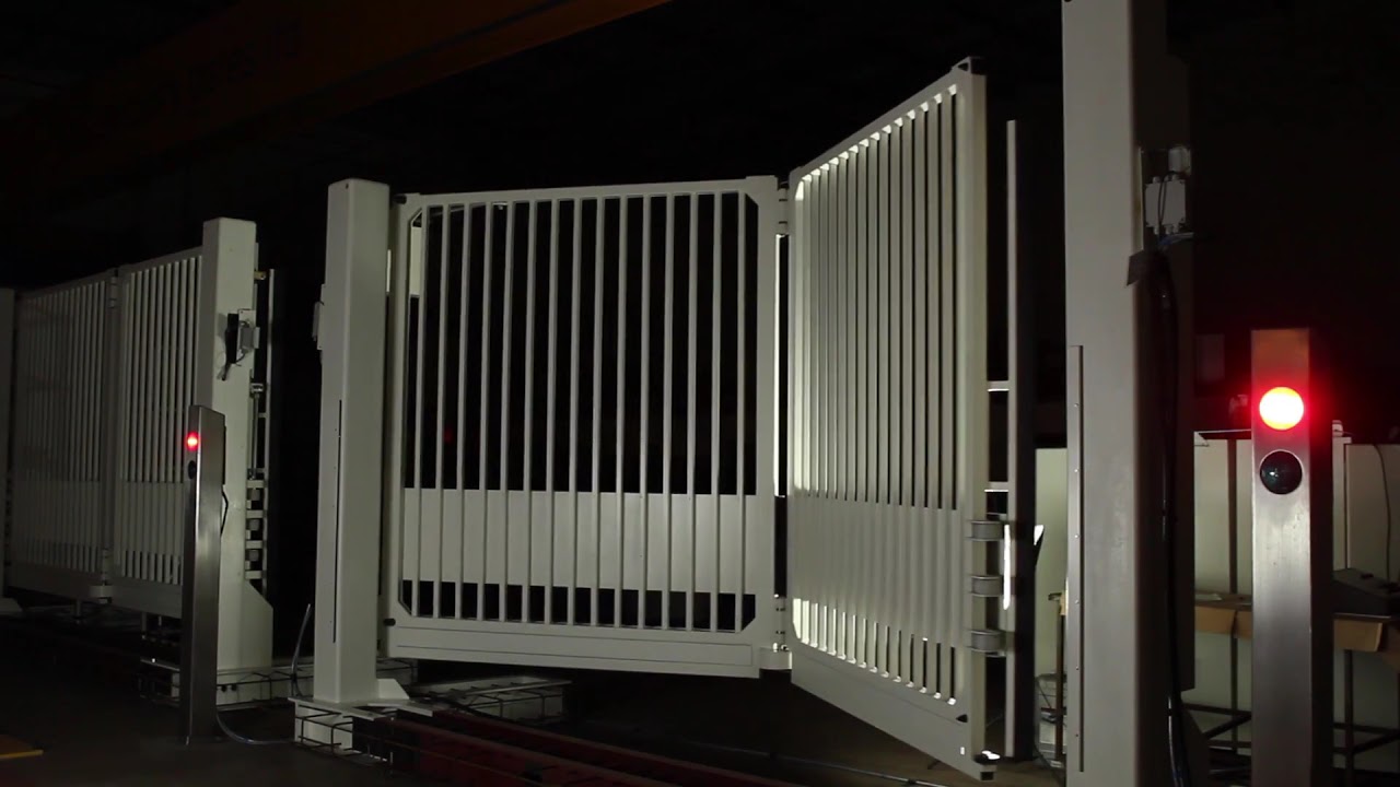 Crash Tested Bi-Folding Gate - CSG 10640
