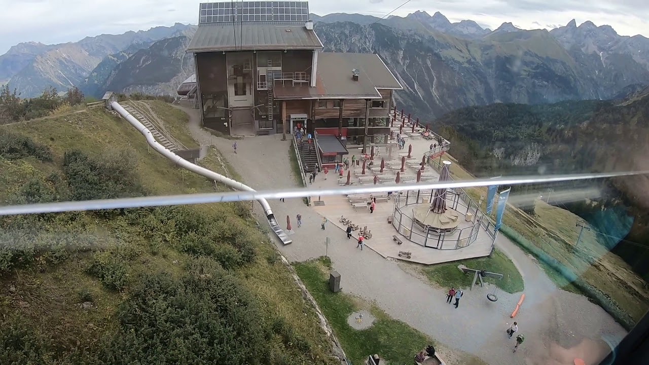 Fellhornbahn Seilbahn Mitfahrt ! Seht die geniale Aussicht auf die Berge!