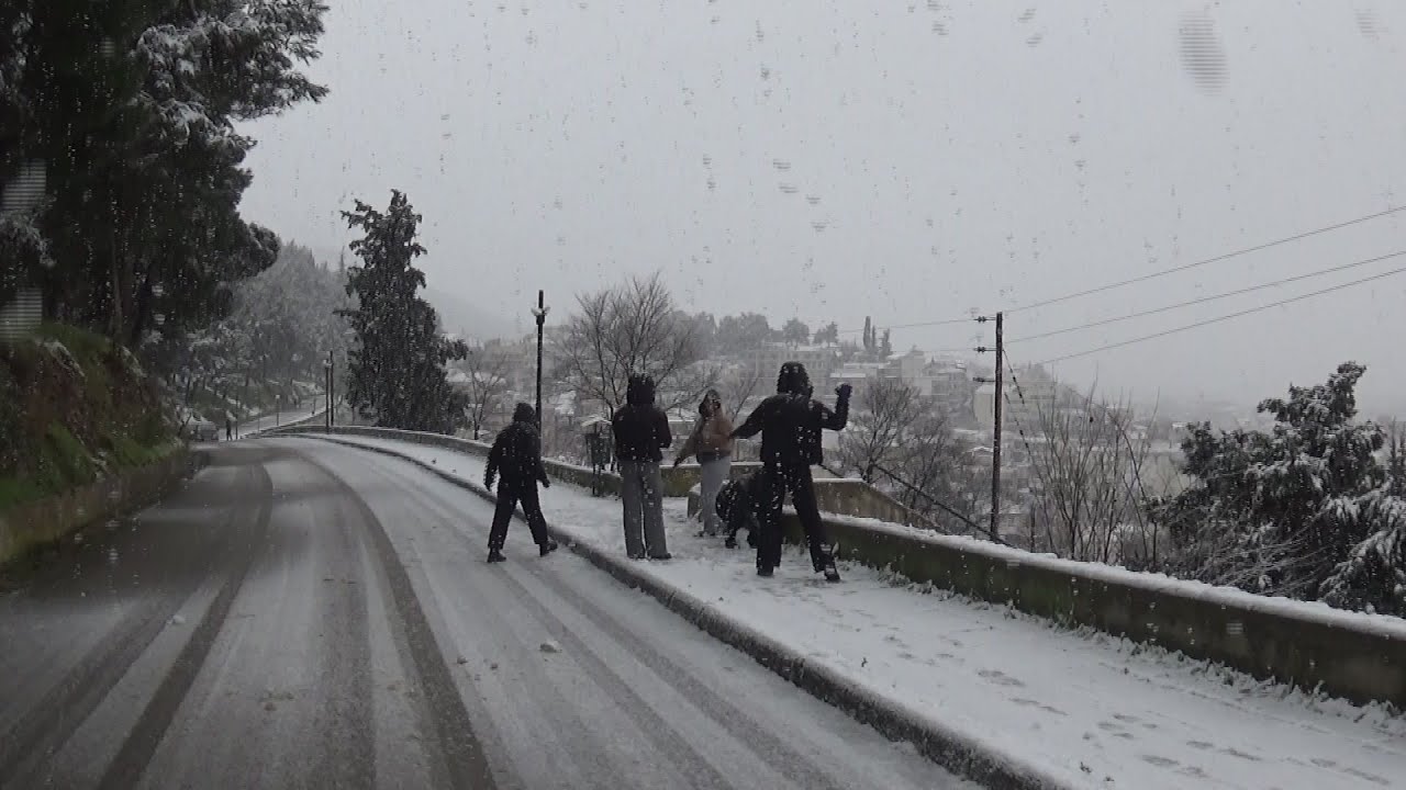 Συνεχίζεται η Χιονόπτωση και τις απογευματινές ώρες στα Φάρσαλα Τετάρτη 21 Γενάρη 2026