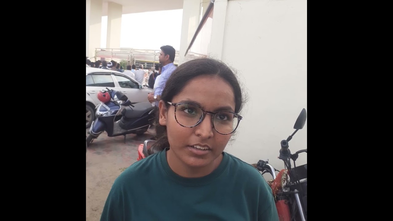 NEET 2022 first reactions caught on camera by NEETkakaJEE |NEET 2022| #neetkakajee #neet2022