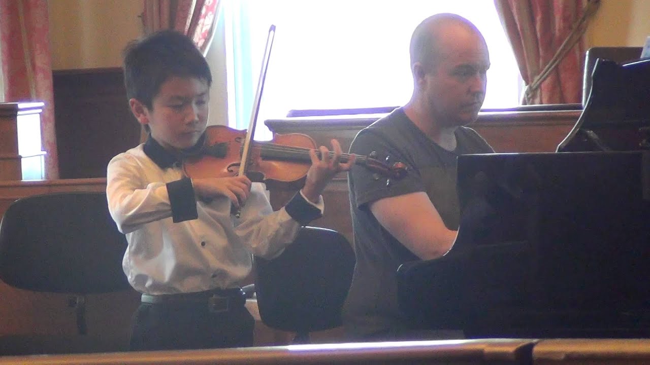 Vieuxtemps: Rêverie - Christian Li (Aged 8)