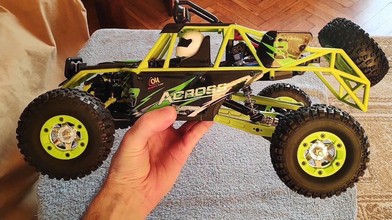 WLtoys 12428 - 4WD 1/12 RC Rock Crawler - Unboxing