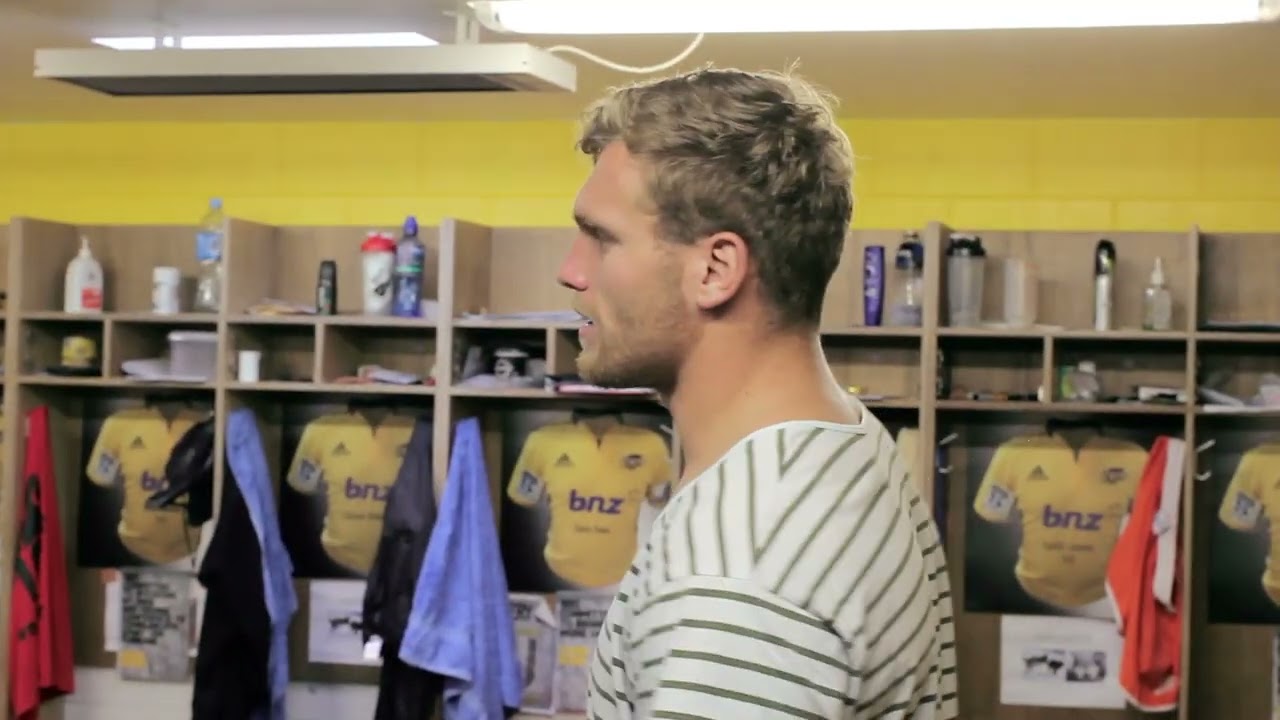 Inside the HQ Brad Shields rv01