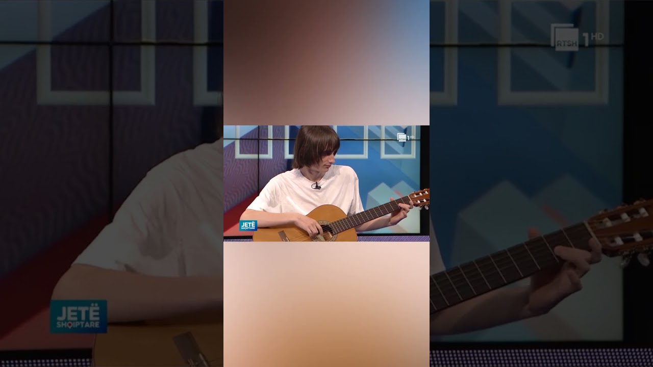 Rin Fest/ “Interpretimi më i mirë në kitarë”, Soirdio Balla surprizon me talentin e tij