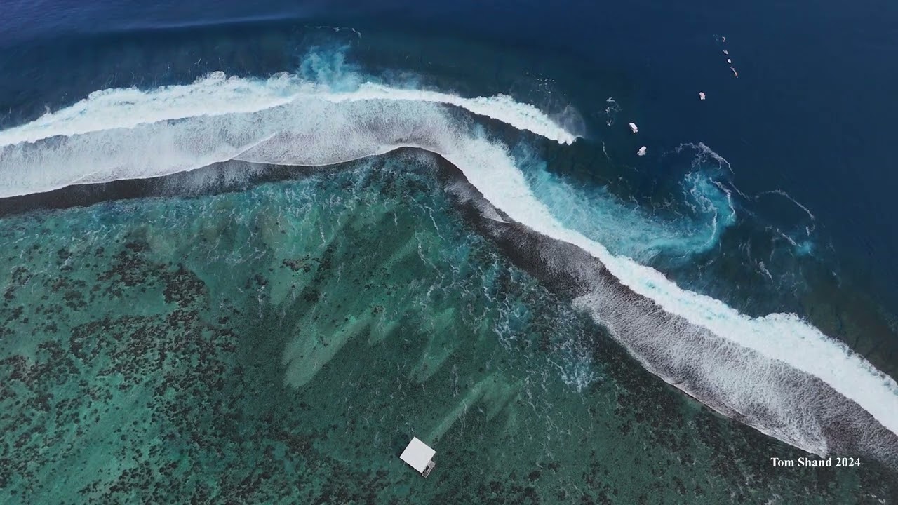 Teahupo'o surf break mechanics