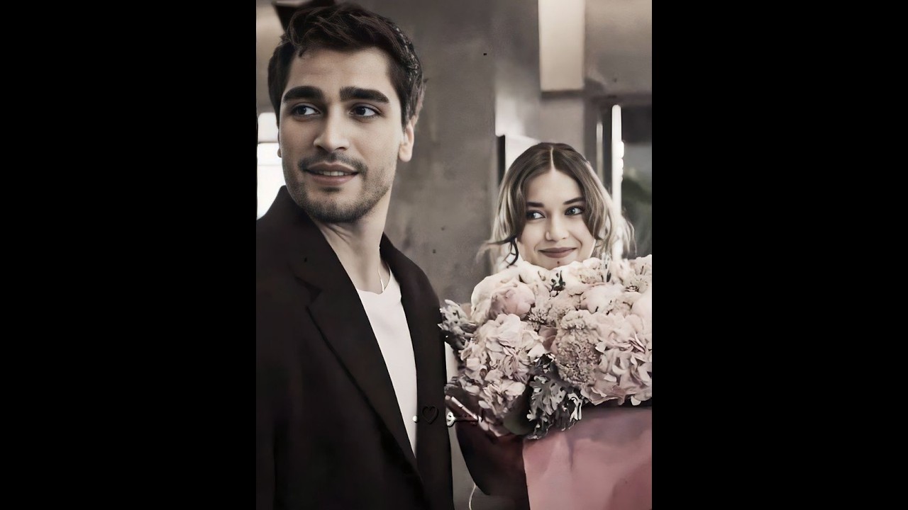 Afra Saraçoğlu and Mert Ramazan Demir flowers