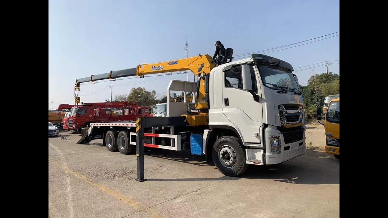 How to operate and use 6x4 Isuzu GIGA 420HP flatbed truck mounted crane correctly?