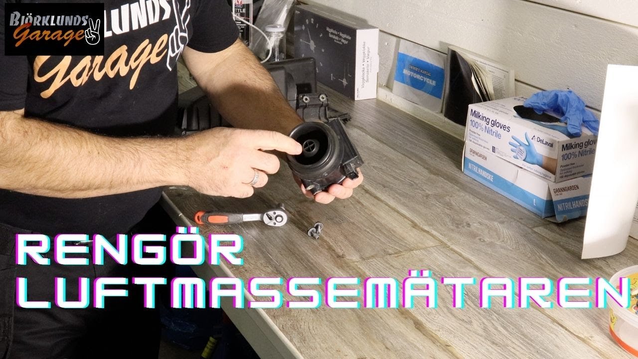 Rengör luftmassemätaren på kanalbilen. Projekt Volvo S80 - Del 18