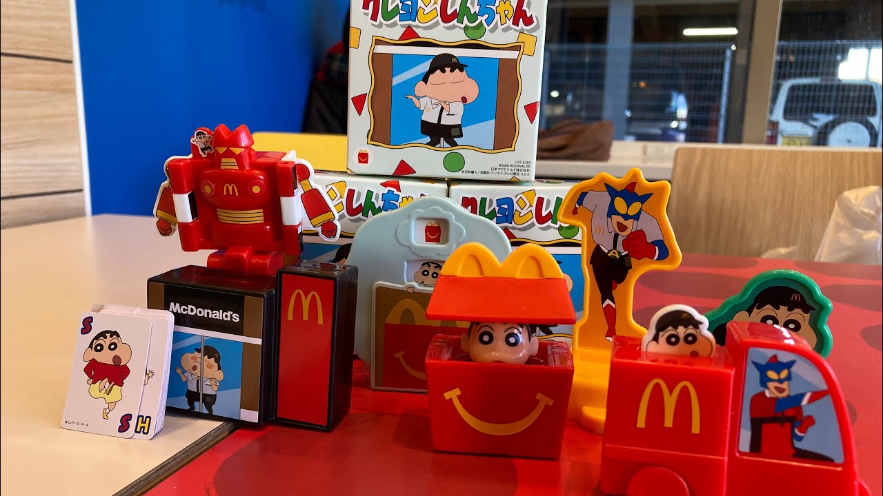 何が出るかな？😃マクドナルド ハッピーセット クレヨンしんちゃん 第二弾