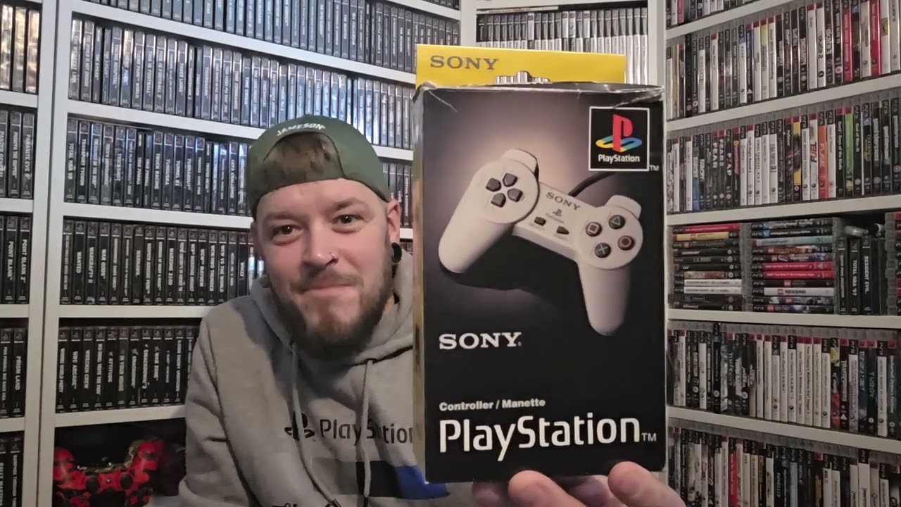 12 новых игр для PS1, несколько коробочных аксессуаров и посылка.