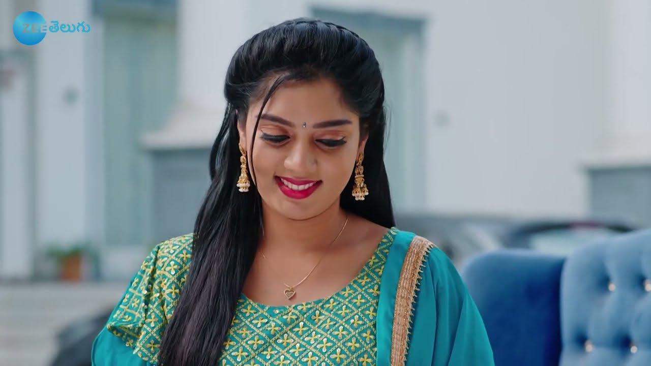 Akhil విచిత్రమైన ఫోటోను గమనిస్తాడు | Krishna Tulasi | Full Ep. 282 | ZEE Telugu