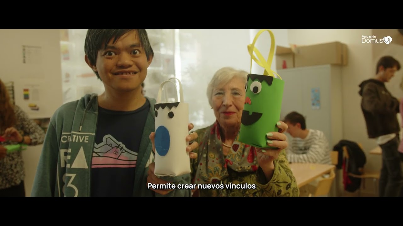 Premio Colaboración de entidades con DomusVi: “Colaborando A la par”