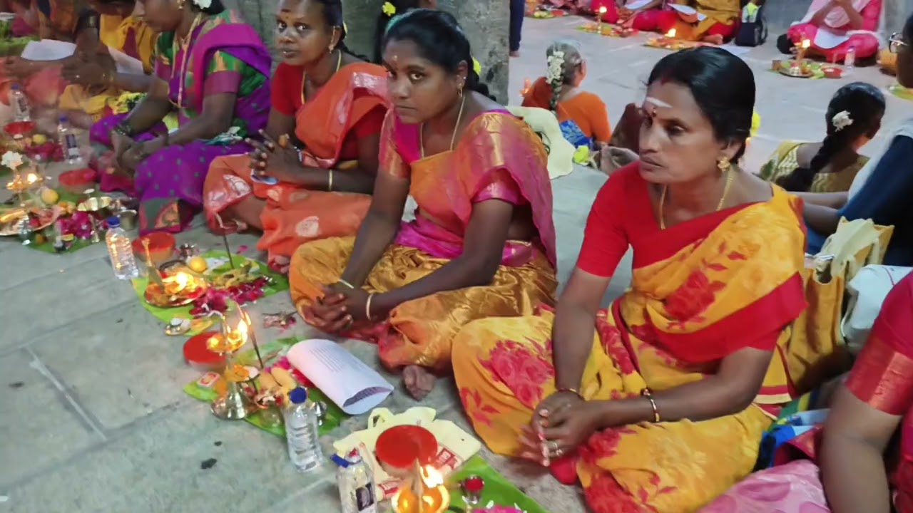 தென்காசி காசி விஸ்வநாதர் ஆலயத்தில் 1000 பெண்கள் பங்கேற்ற பிரம்மாண்ட திருவிளக்கு பூஜை! | Tenkasi