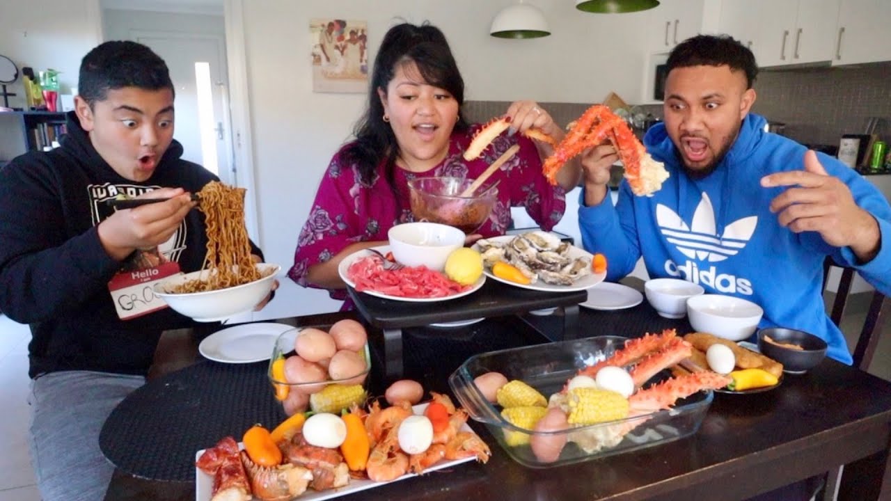 Our First Seafood Boil Mukbang | $$270 WORTH OF SEAFOOD 🦞