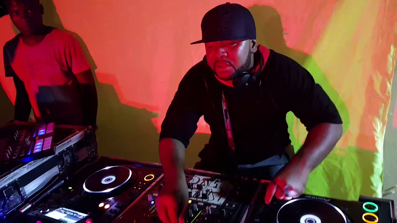 Dj.  Nibox
