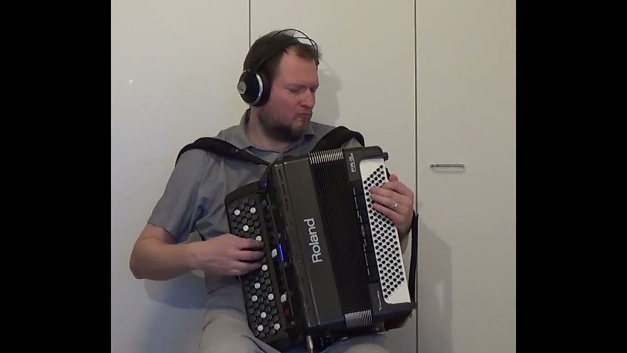 Tavallinen tyttö (comp. Veikko Ahvenainen) - Roland FR-3sb (Italian accordion)