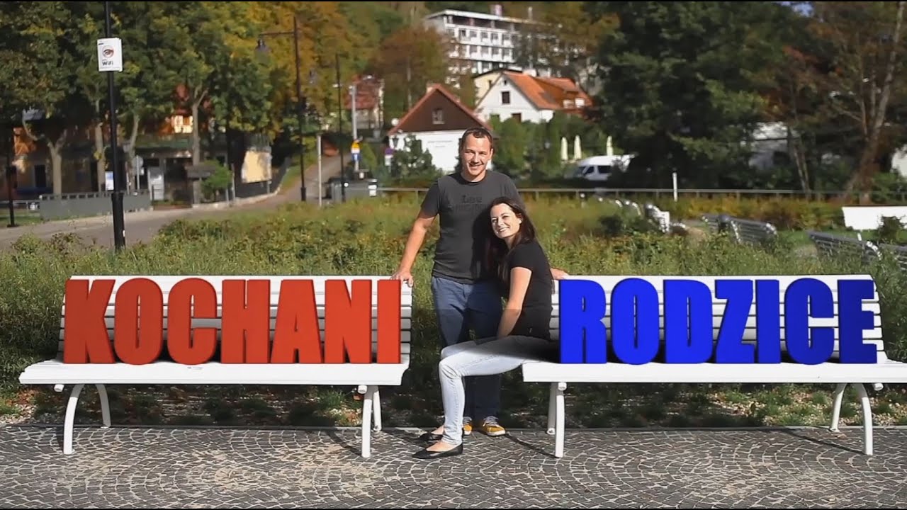 Podziękowania dla rodzic&oacute;w w nowoczesnym stylu - Napisy 3d - BEZ KARTECZEK - PressPlayFilm
