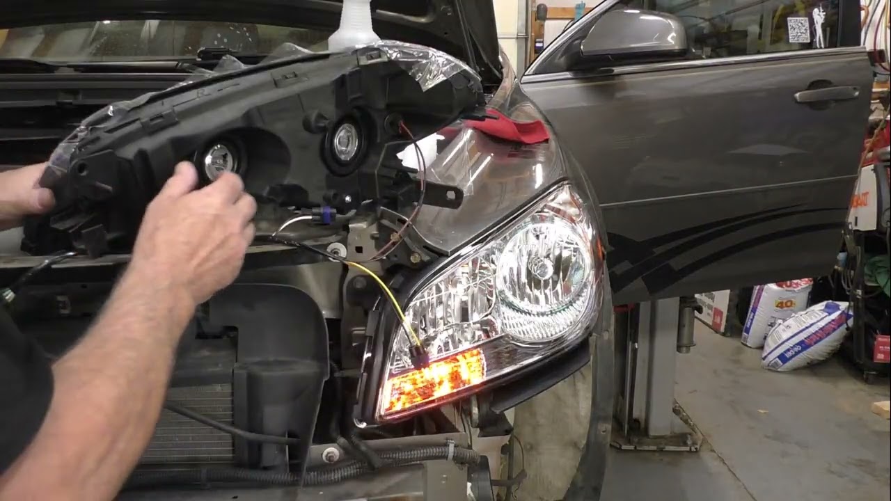 2008 - 2012 Chevy Malibu Headlight Replacement