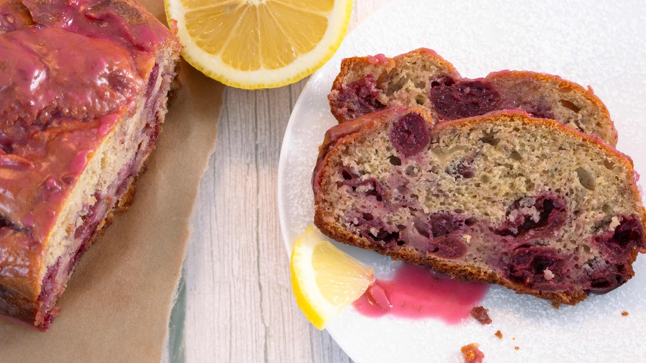 Kirsch Bananen Kuchen, so saftig und lecker, dass er im Mund schmilzt