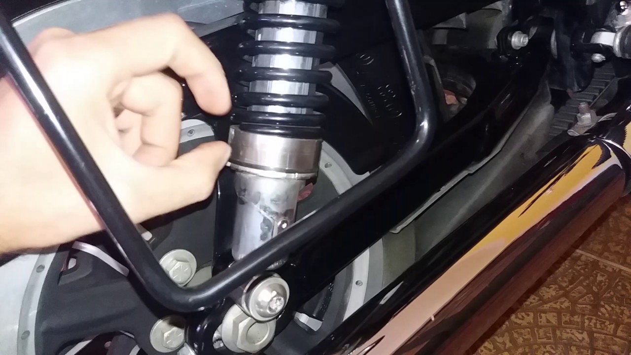 Problema amortecedor traseiro solução barata e definitiva - Harley Davidson 883R